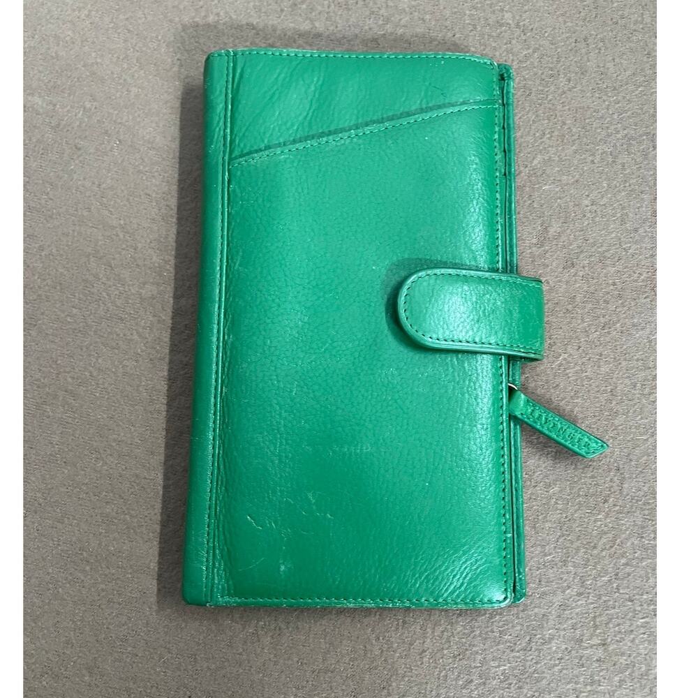 Levenger Green Pebbled Leather Travel Airport Passport Ticket Wallet Organizer